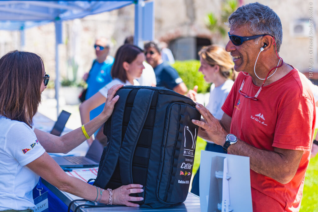 Foto Borse armatore e materiale di regata 
